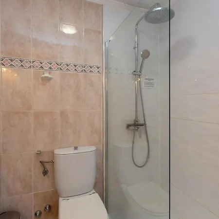 Santa Maria 118 - One Bed * אדחה