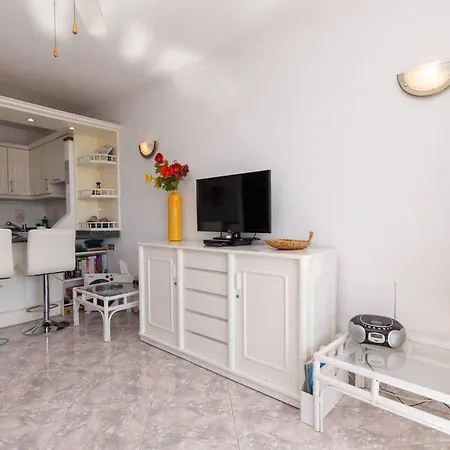 Santa Maria 118 - One Bed אדחה