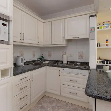 Santa Maria 118 - One Bed *